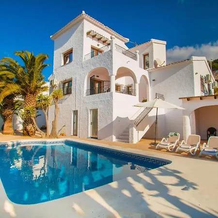Villa Ibiza - Plusholidays *