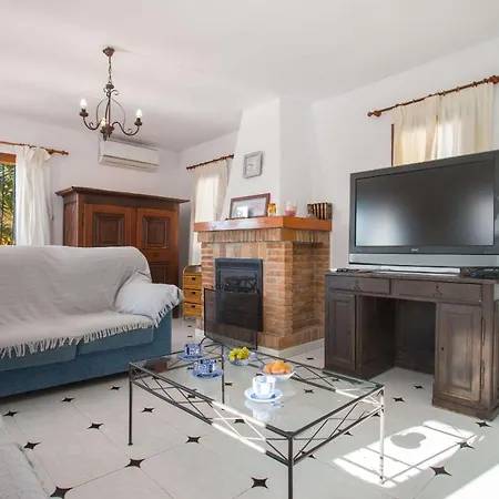 Villa Ibiza - Plusholidays *